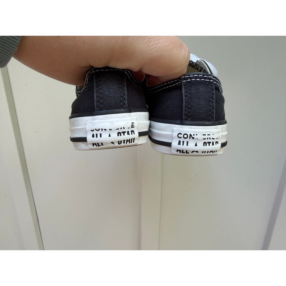 Converse Chuck Taylor All Star Low-Top Sneakers Little Kids Size 11 - Picture 9 of 10